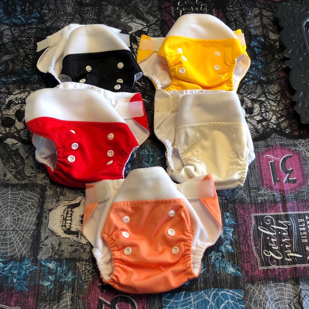Newborn cloth diapers with Velcro closure